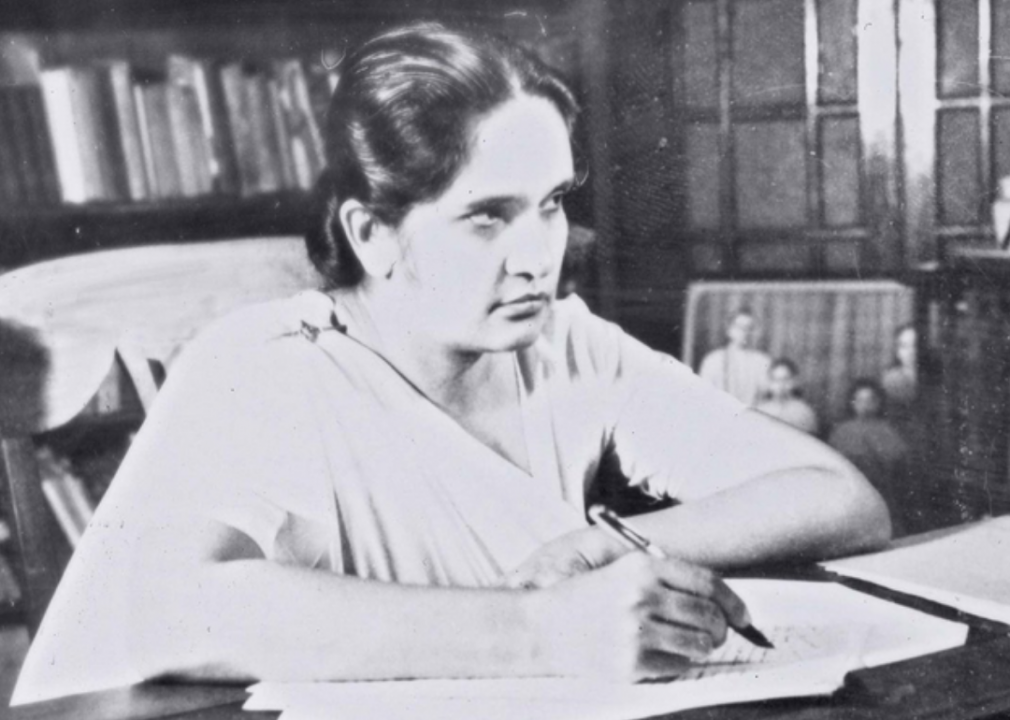1960: Sri Lanka elects world's first female prime minister